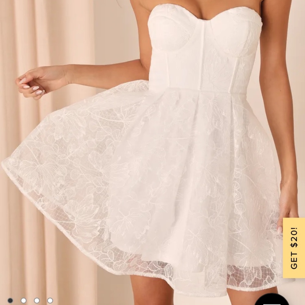 Strapless tulle mini dress